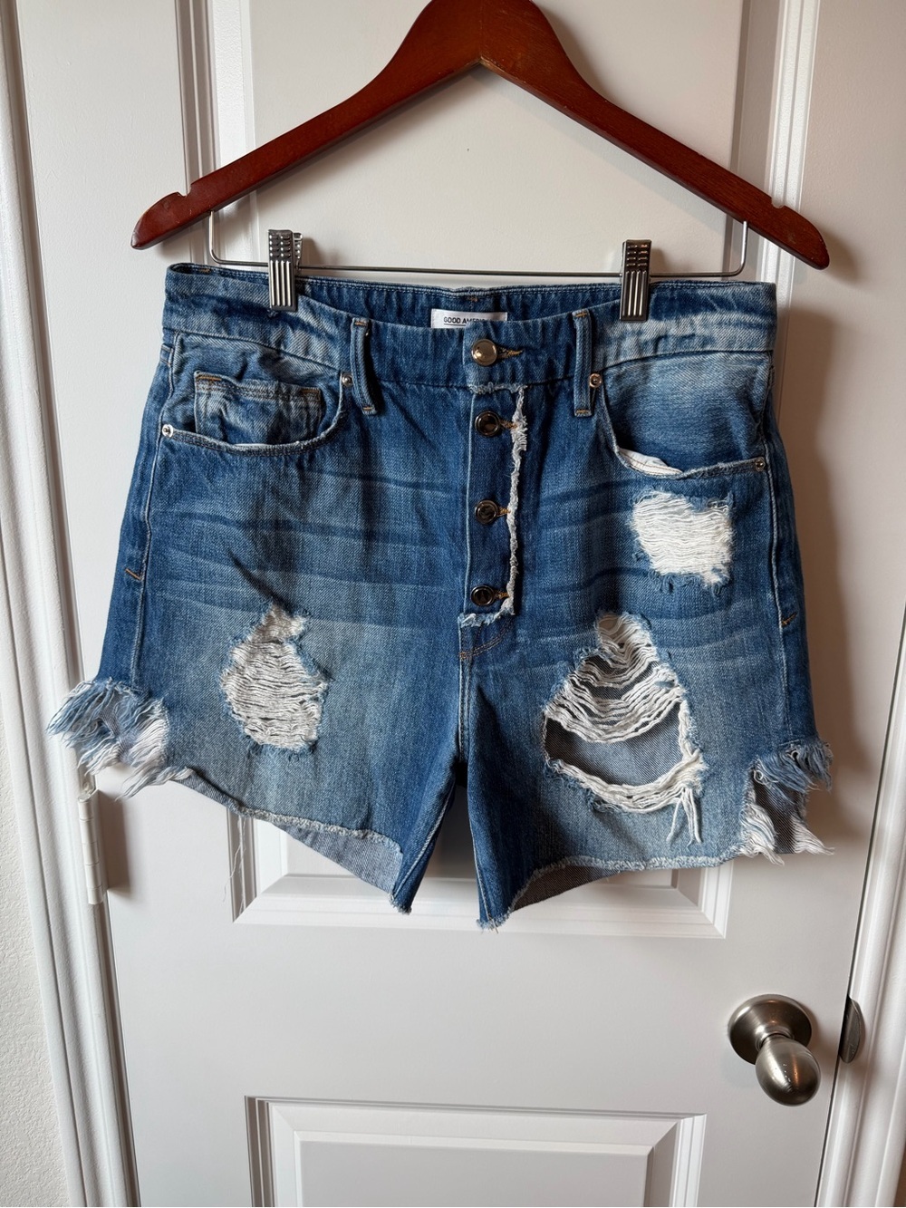 ⚡️Good American Distressed High-Rise Denim Shorts - 100% Cotton